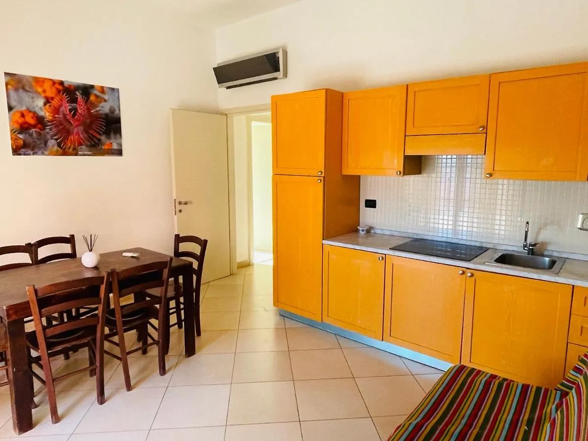Aparthotel Regina Beach Holiday Apartments Tirrenia