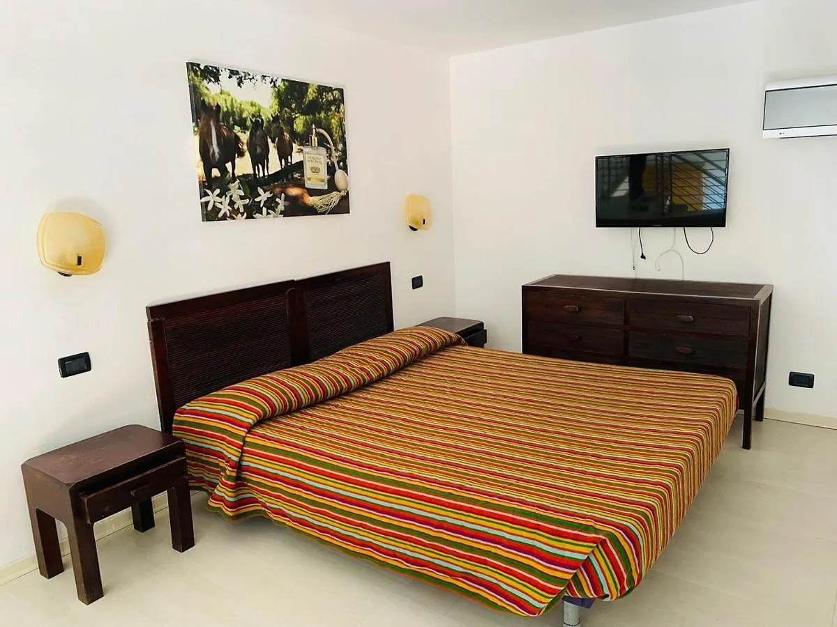 Aparthotel Regina Beach Holiday Apartments Tirrenia