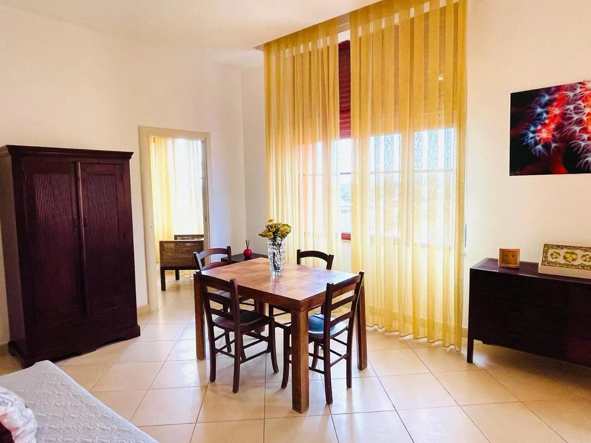 Regina Beach Holiday Apartments Tirrenia 0*,  Italia