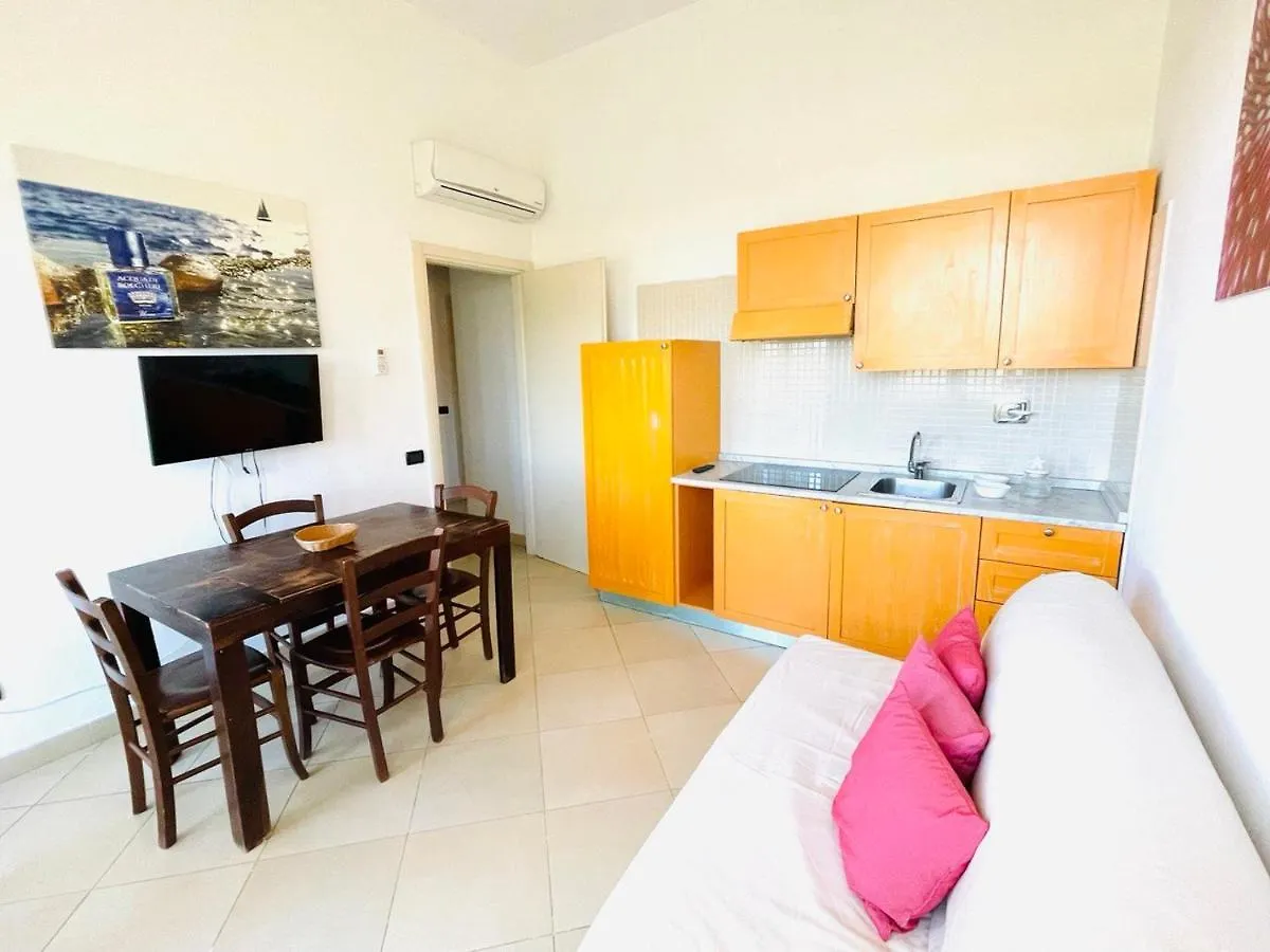 Regina Beach Holiday Apartments Tirrenia