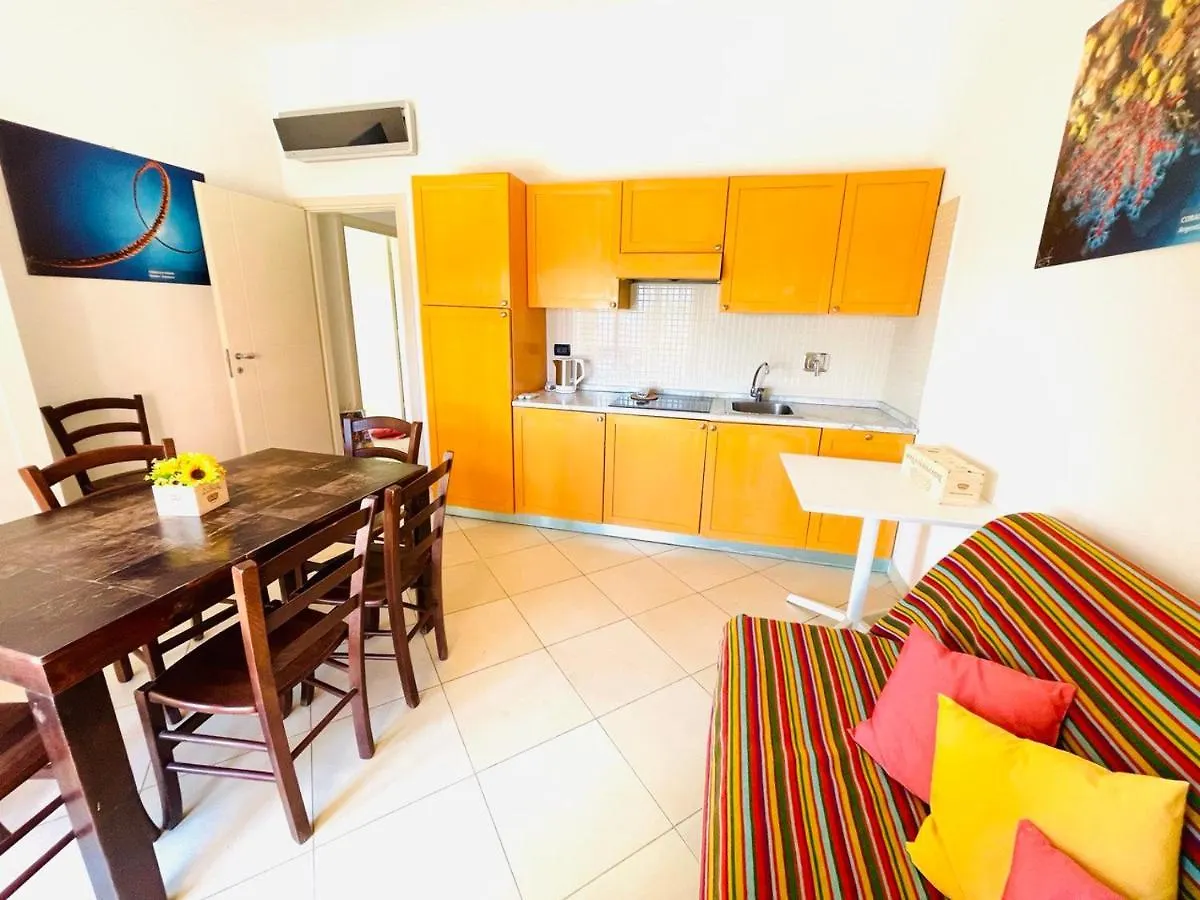 Regina Beach Holiday Apartments Tirrenia